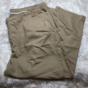 places that sell khaki pants near me